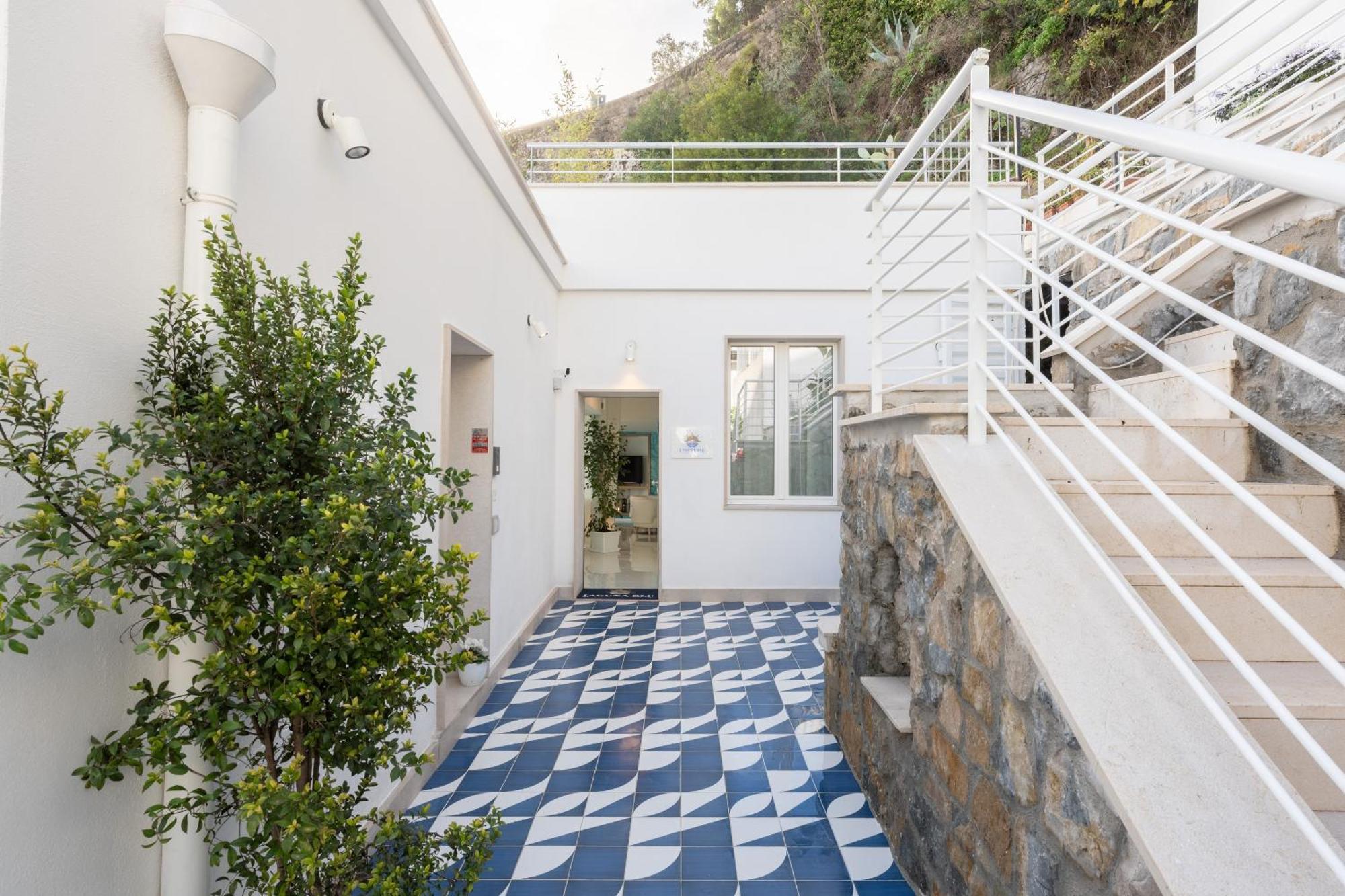 Laguna Blu - Resort Villa Overlooking The Sea On The Amalfi Coast Vietri Exteriör bild